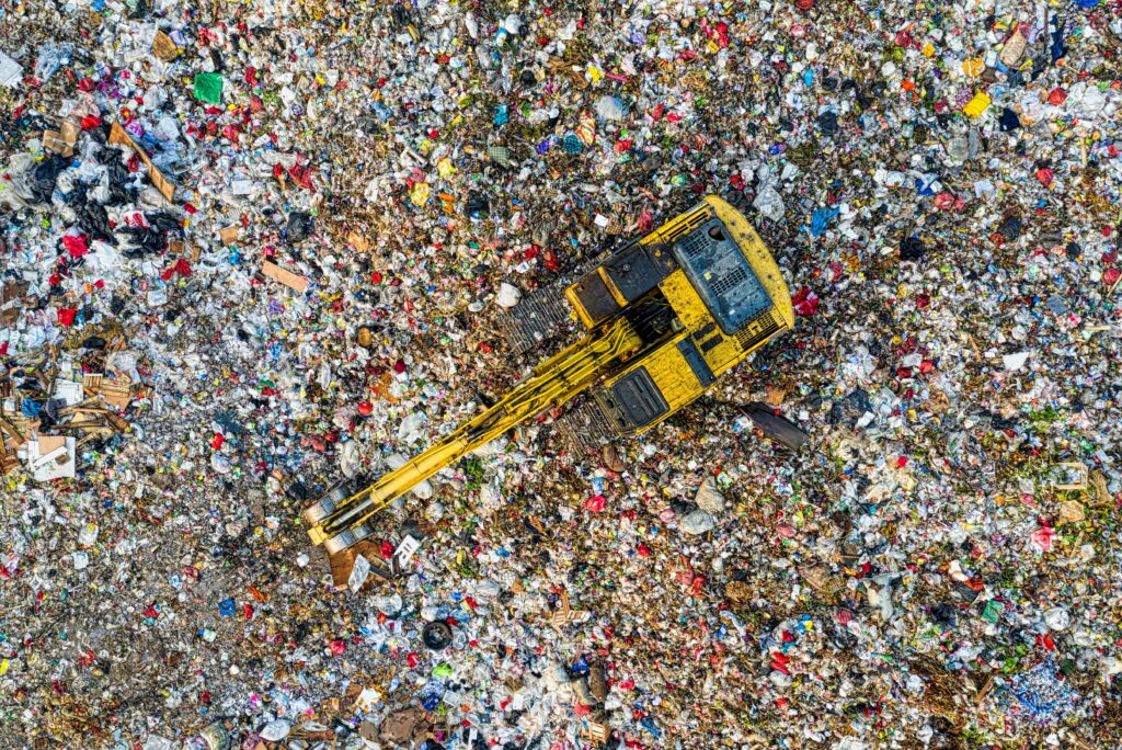 A Guide to Landfills What is a Landfill? Woodford Recycling Services